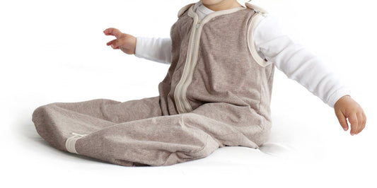 Baby deedee.  ( sleep nest lite )